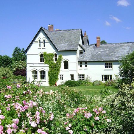 The Forest Country House B&B Newtown  Exterior photo